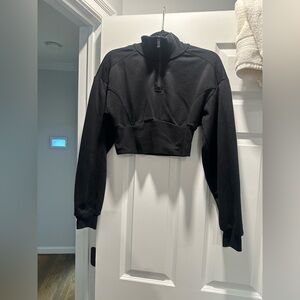 Alo yoga half zip up crop